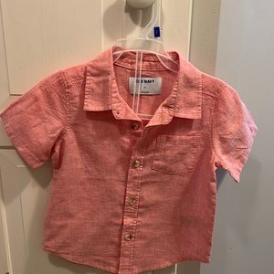 Boy's Old Navy Button Up Shirt size 2t NWOT